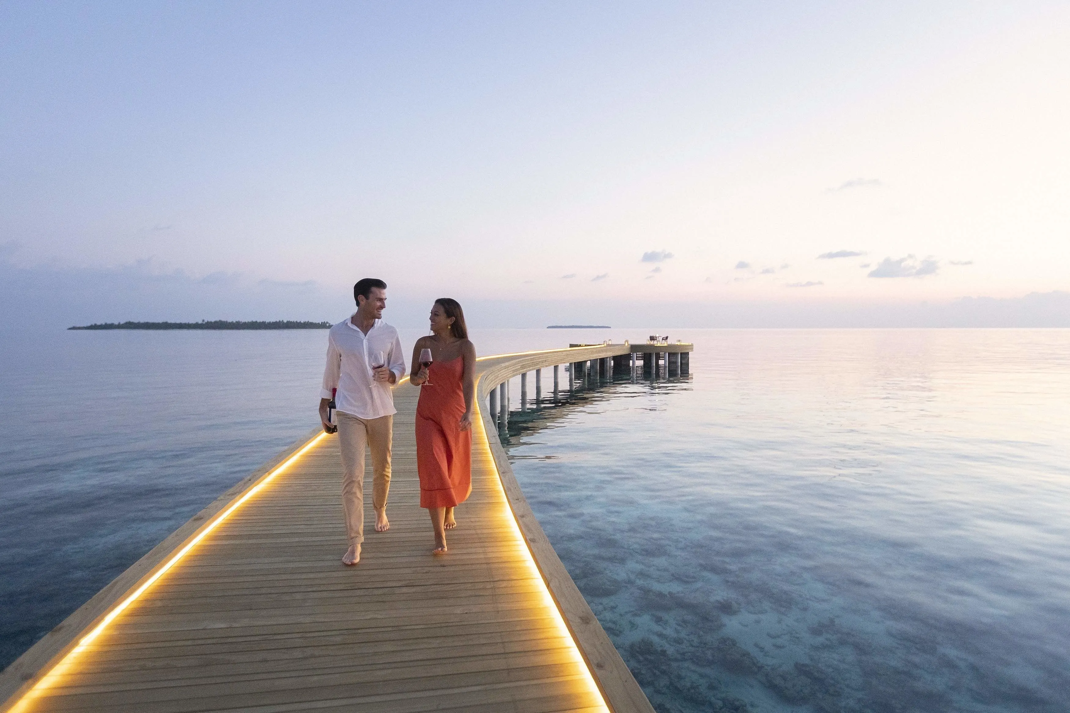 /img/8528-sunset-maldives.webp