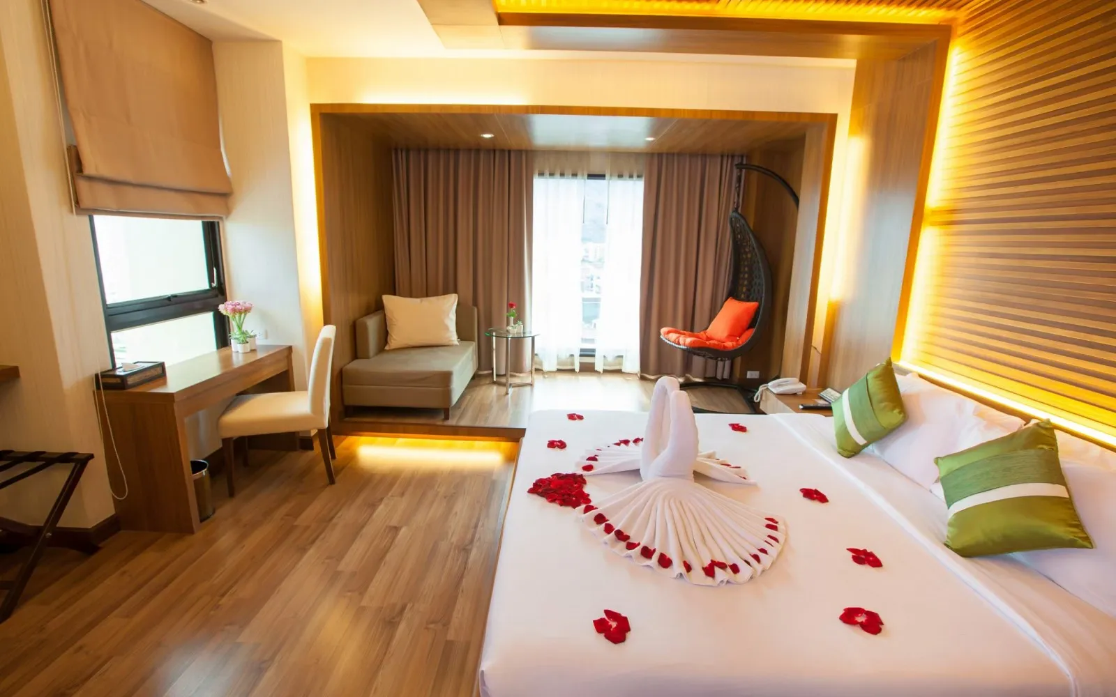 8542 luxury hotel chiang mai