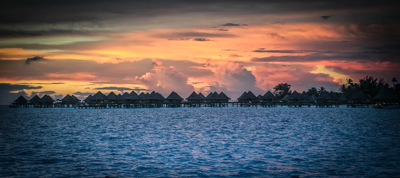 8553 bora bora beach dining