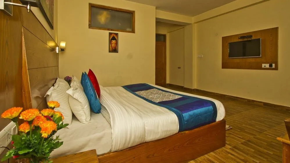 8557 himalayan club suite