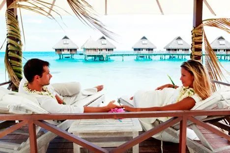 8560 bora bora romantic dinner