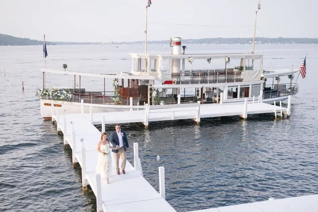 8569 lake geneva couple romantic
