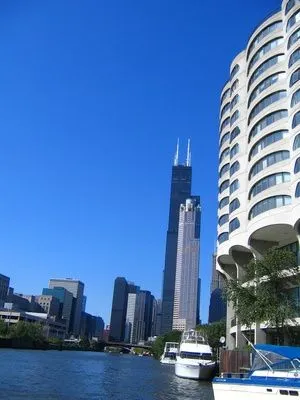 8581 illinois honeymoon hotel dining