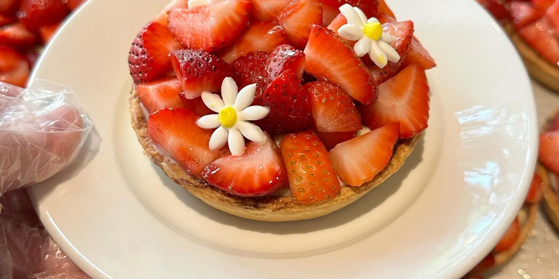 8586 honeymoon bakery interior