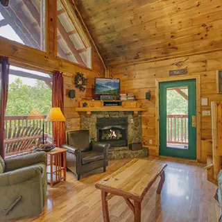 /img/8611-cabin-deck-view.webp