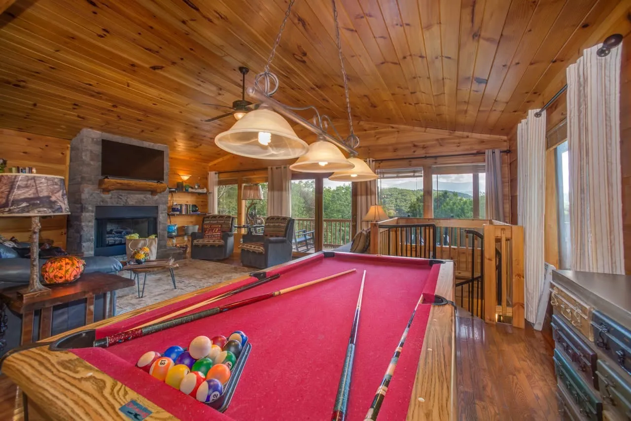 8611 romantic dinner cabin