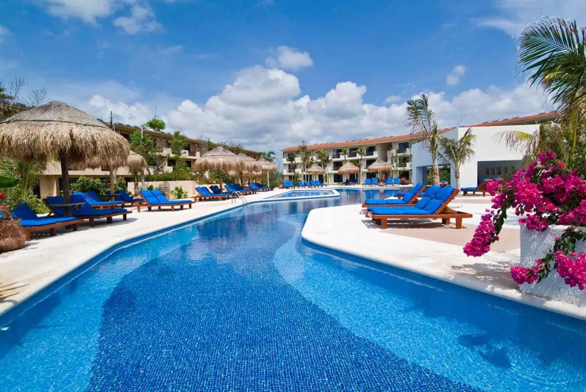 8617 dominican republic resort