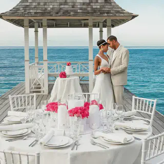 /img/8650-honeymoon-island-accommodation.webp