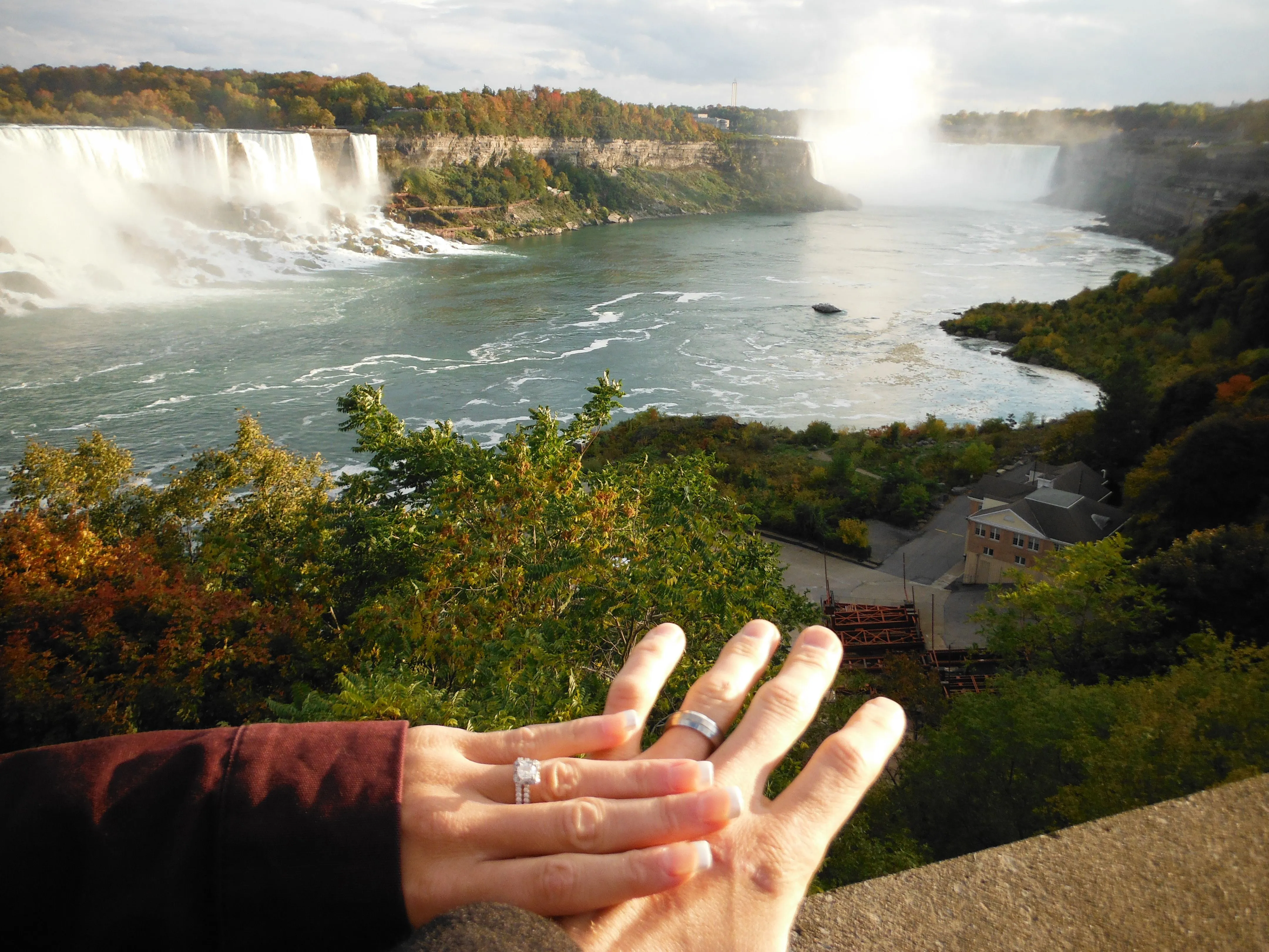 8661 niagara falls honeymoon hotel view