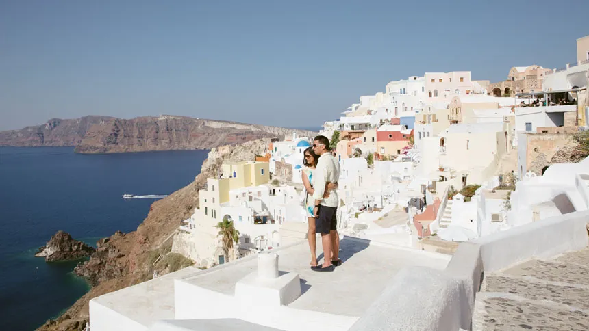 8693 greece honeymoon couple
