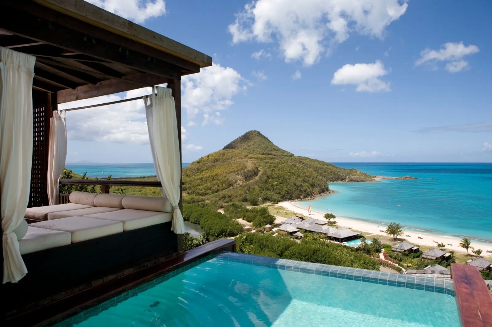 /img/8698-four-seasons-nevis.webp