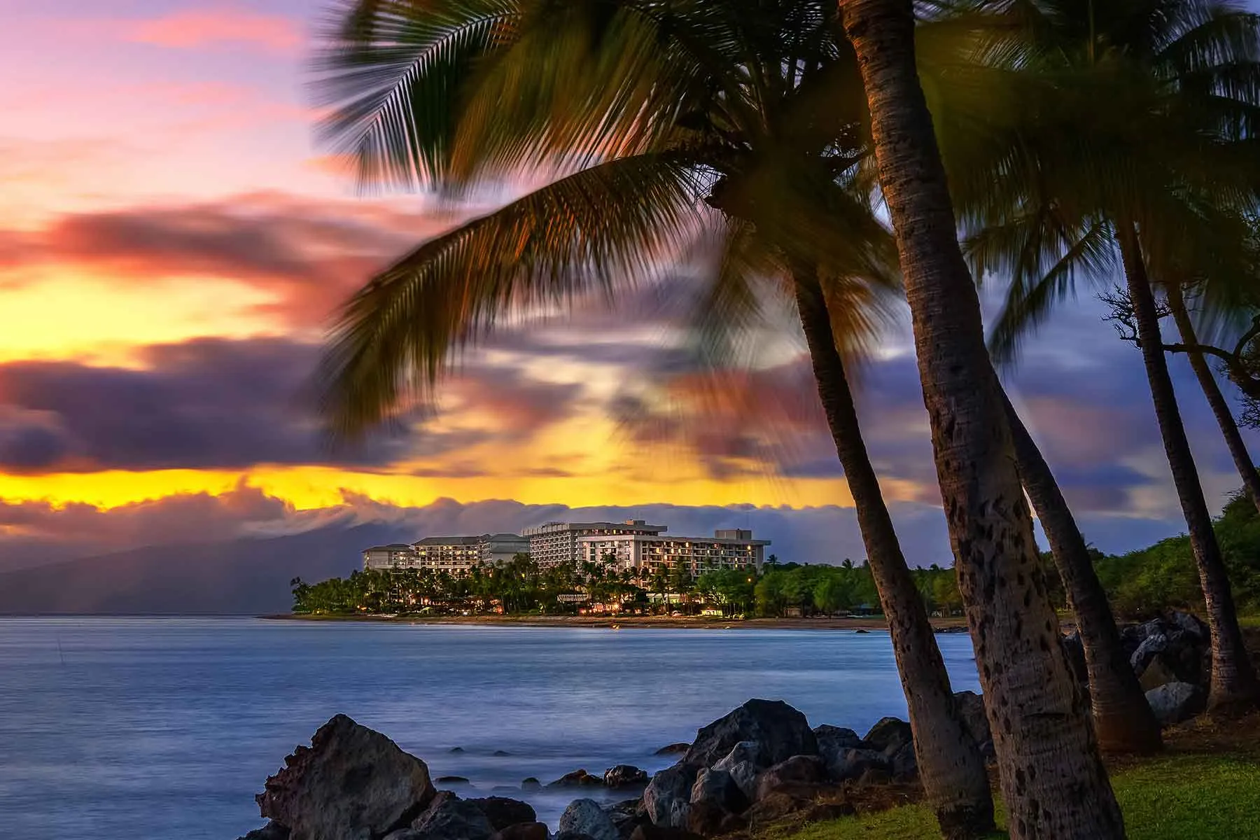 /img/8699-hawaii-honeymoon-planning.webp
