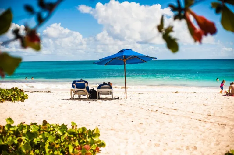 8701 tropical beach honeymoon