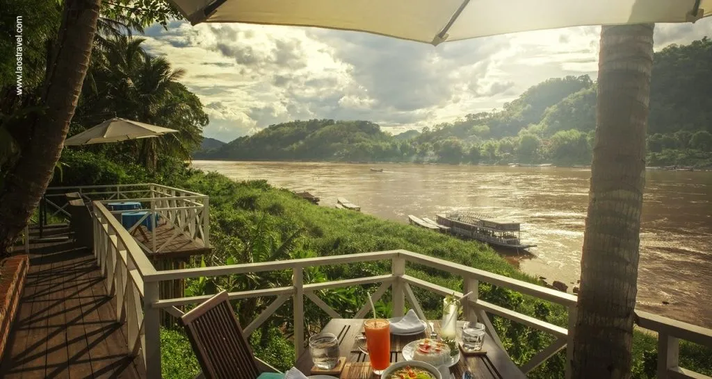 8735 laos couple spa