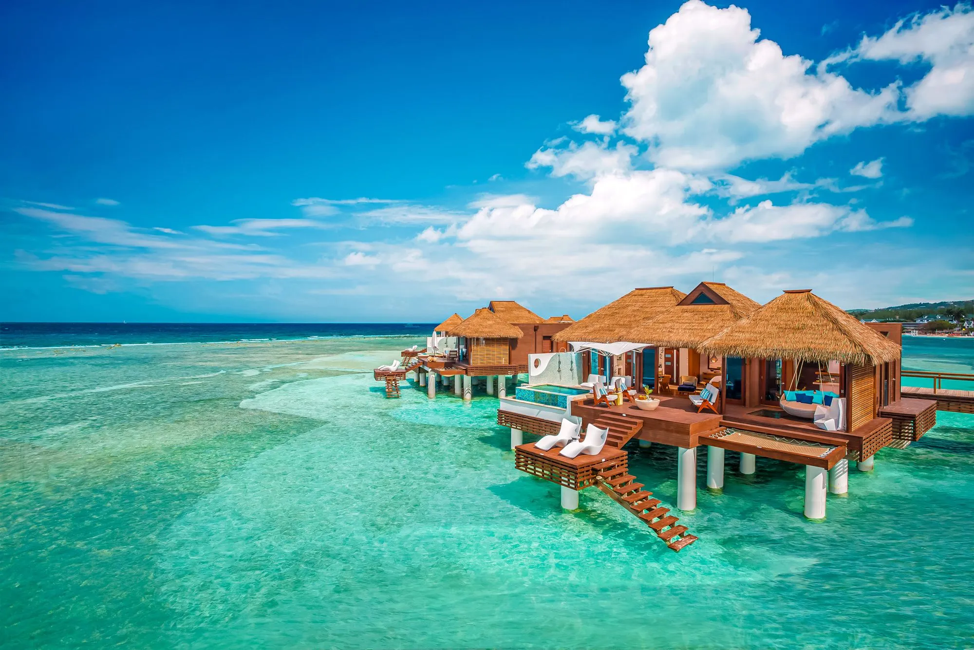 8758 caribbean honeymoon hotel couple