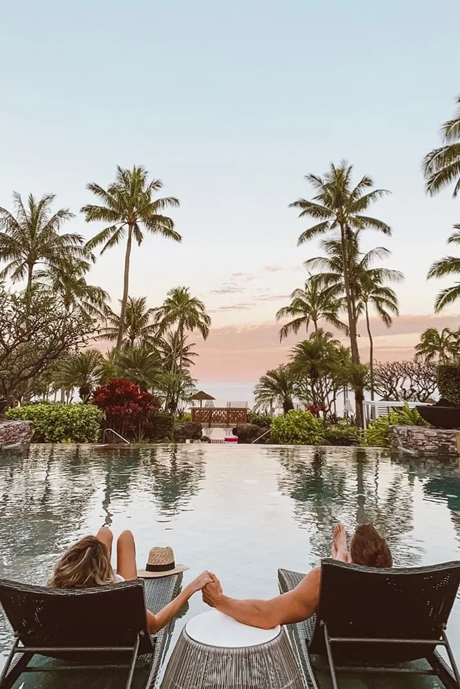 /img/8784-hawaii-resort-honeymoon-cultural.webp