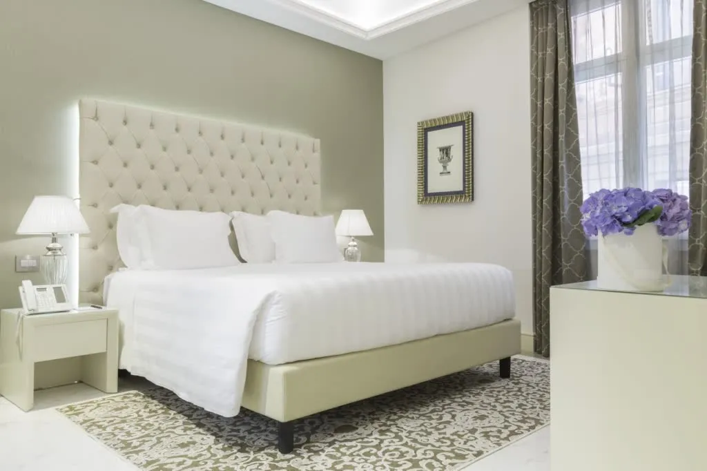 8792 romantic hotel rome