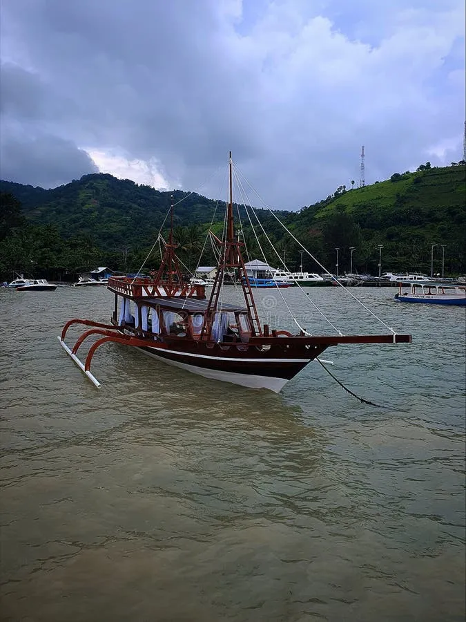 8796 french polynesia boat honeymoon