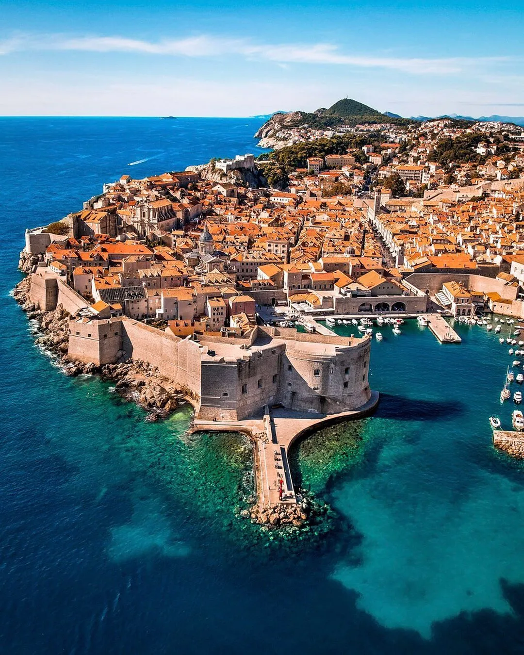 8797 couple europe travel