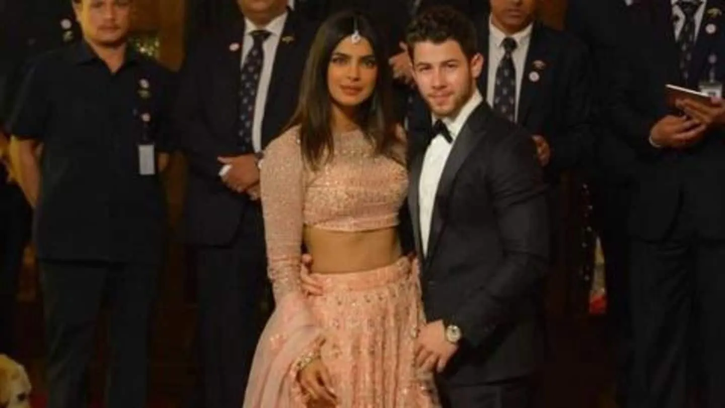 8800 priyanka nick honeymoon6