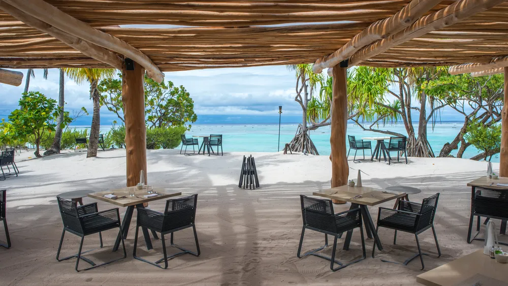 8808 tahiti honeymoon flights
