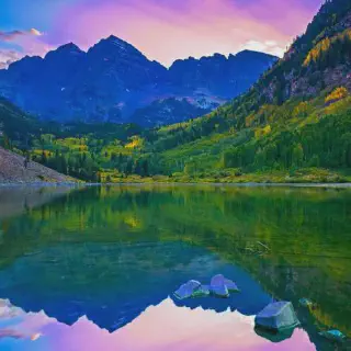 /img/8822-honeymoon-packing-essentials.webp