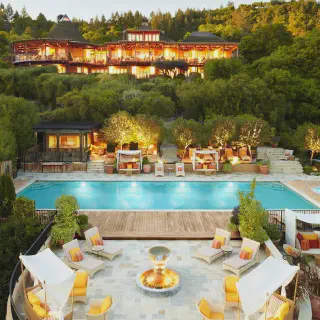 /img/8835-affordable-honeymoon.webp