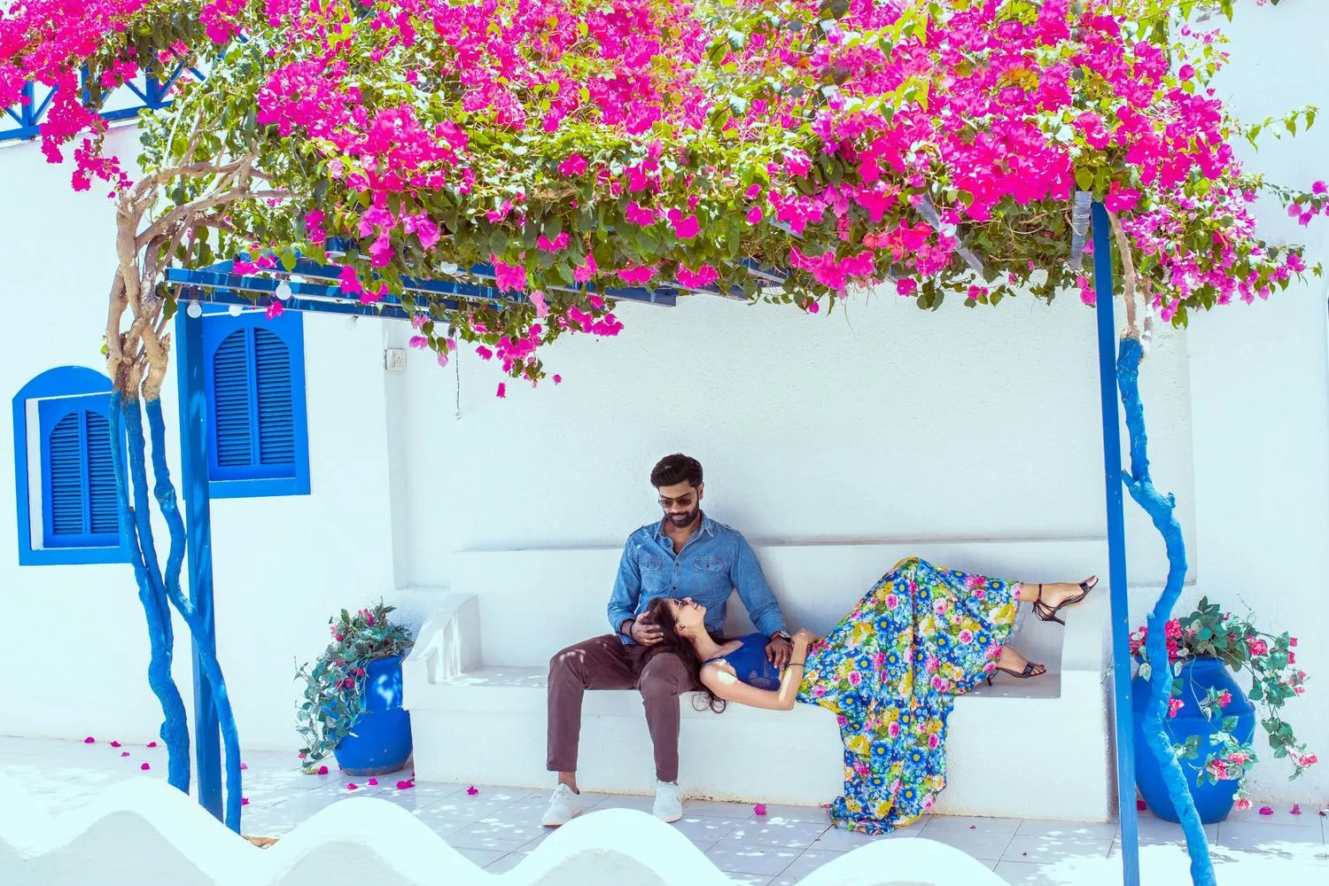 /img/8848-packing-essentials-greece.webp