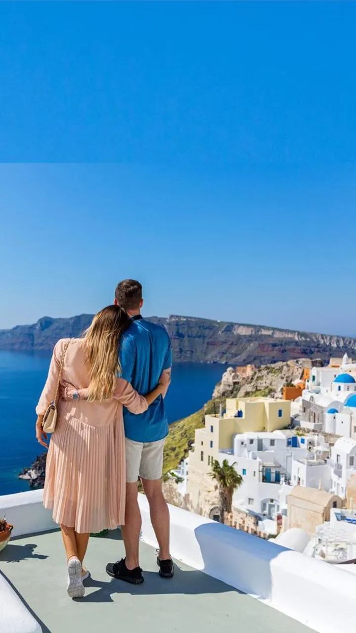 8849 santorini honeymoon