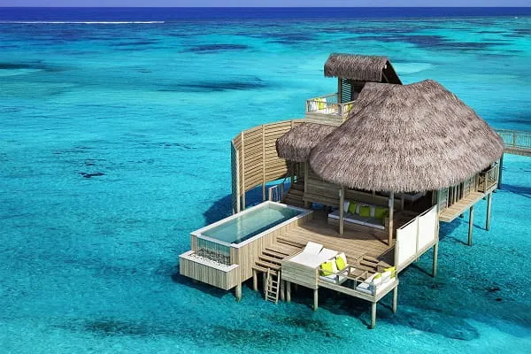 /img/8878-overwater-bungalows.webp