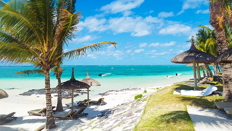 /img/8883-seychelles-resort.webp