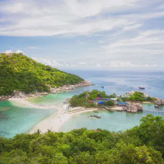 /img/8894-tao-honeymoon-market.webp